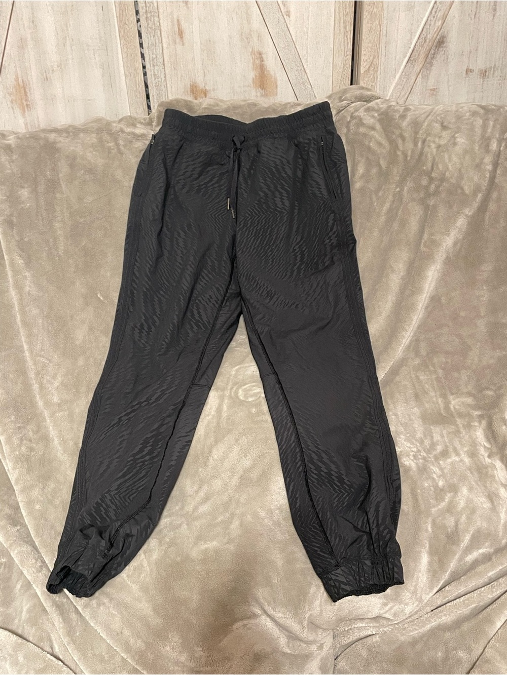lululemon athletica Black Men's Jogger Pants with Elastic Cuffs